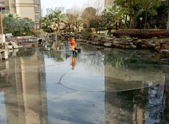 瀍河回族景观池淤泥清理